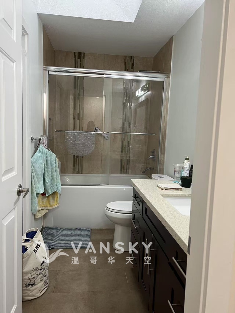 250324162819_3rd floor bathroom-2.JPG